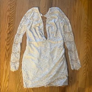 Xtaren White Lace Long Sleeve Dress